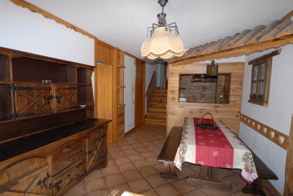 Cromotherapy Apartment Breuil-Cervinia Exterior photo